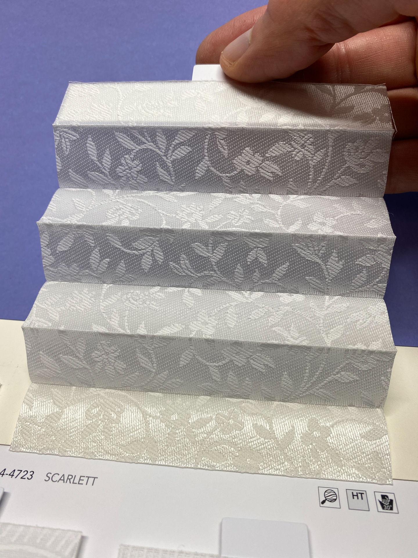 MHZ Plissee Stoff Muster aus der Farbkarte "3 white classics" | Material: 100 % PES