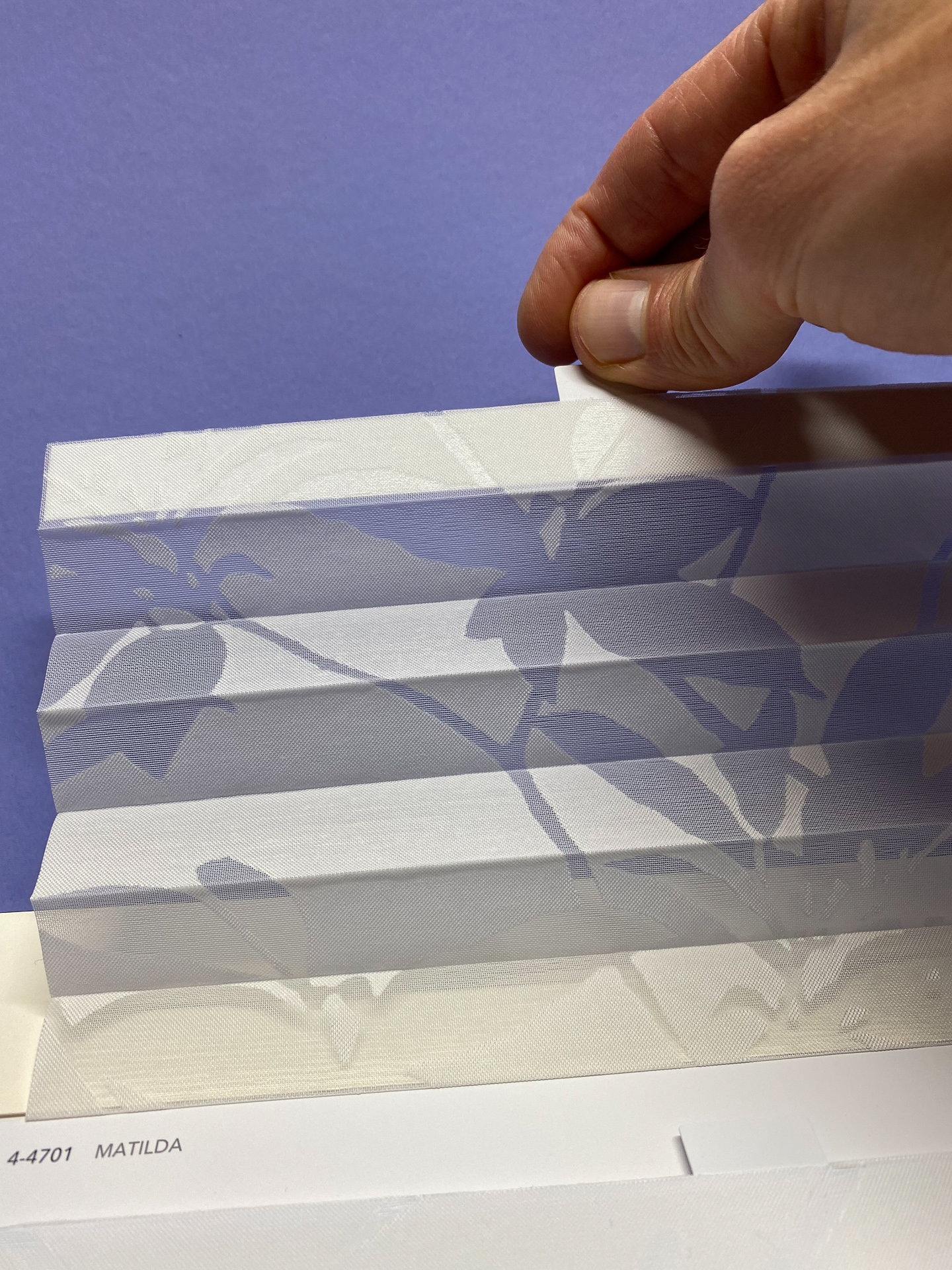 MHZ Plissee Stoff Muster aus der Farbkarte "1 white classics" | Material: 59 % PES / 41 % CV