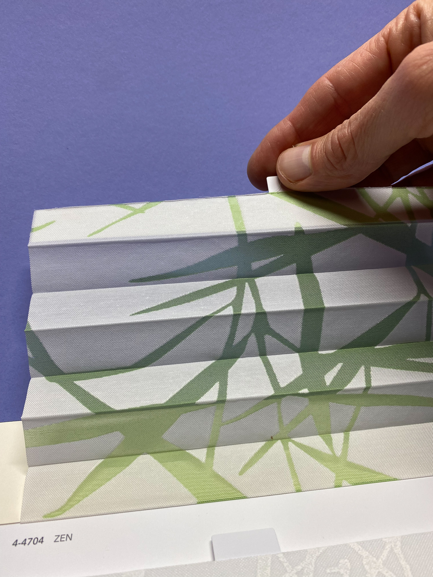 MHZ Plissee Stoff Muster aus der Farbkarte "1 white classics" | Material:59 % PES / 41 % CV