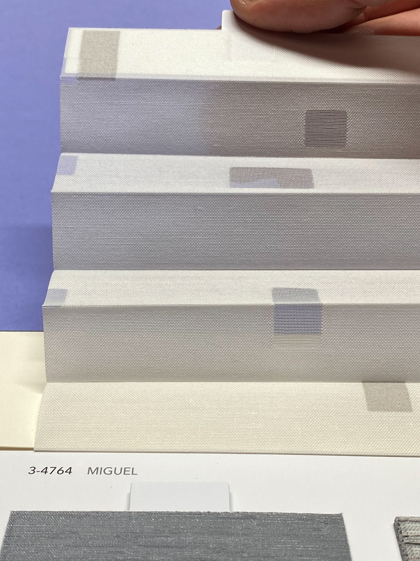 MHZ Plissee Stoff Muster aus der Farbkarte "10 Modern Grey" | Material: 70 % PES / 30 % CV