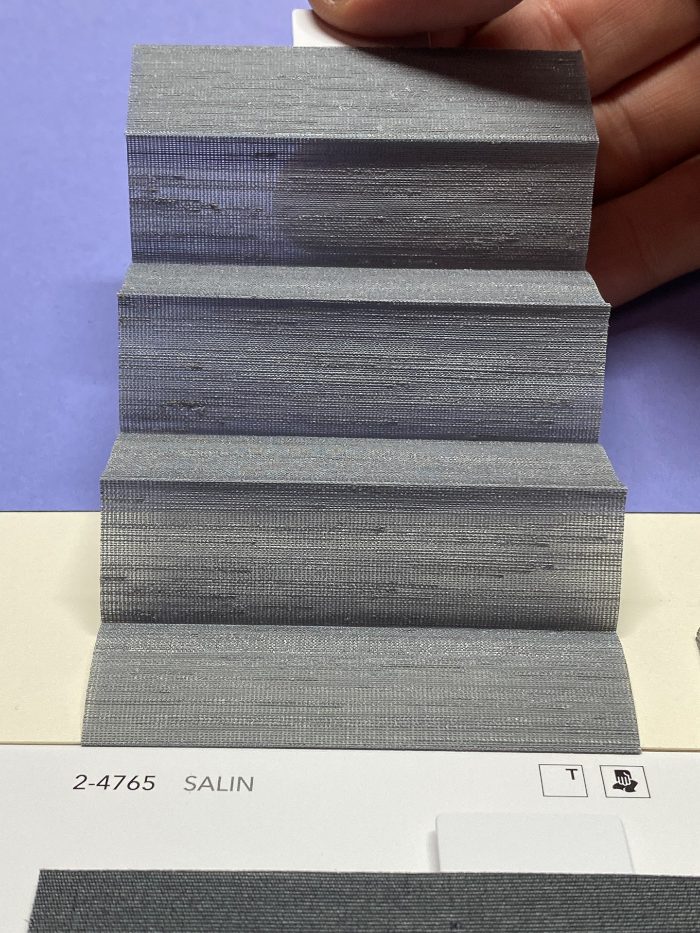 MHZ Plissee Stoff Muster aus der Farbkarte "10 Modern Grey" | Material: 100 % PES