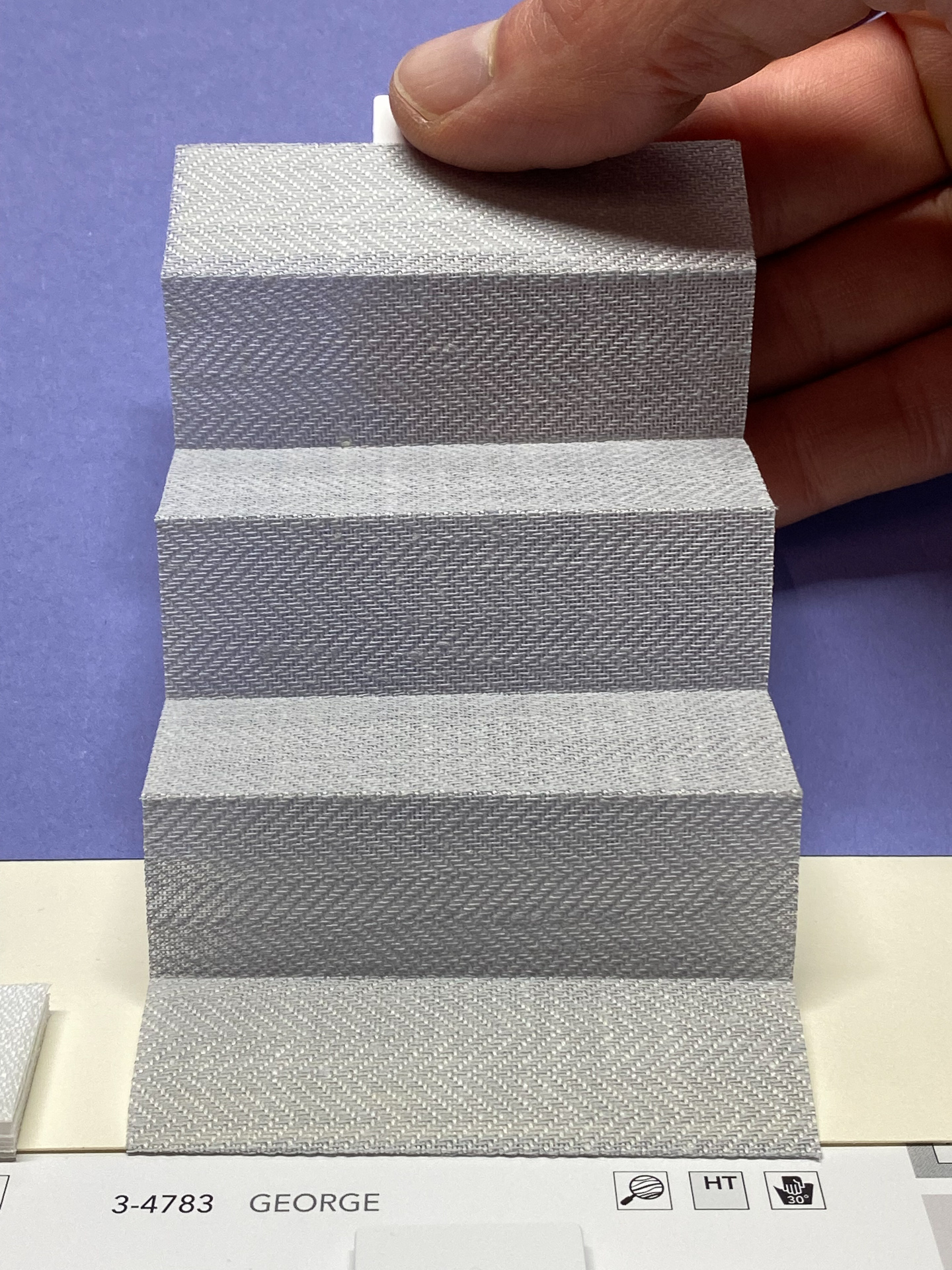 MHZ Plissee Stoff Muster aus der Farbkarte "11 Modern Grey" | Material: 100 % PES