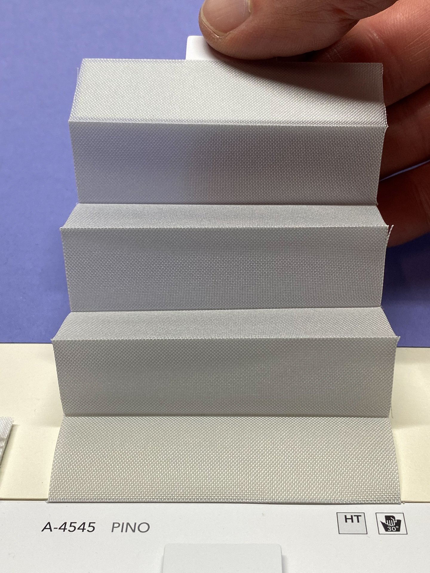 MHZ Plissee Stoff Muster aus der Farbkarte "12 Modern Grey" | Material: 100 % PES