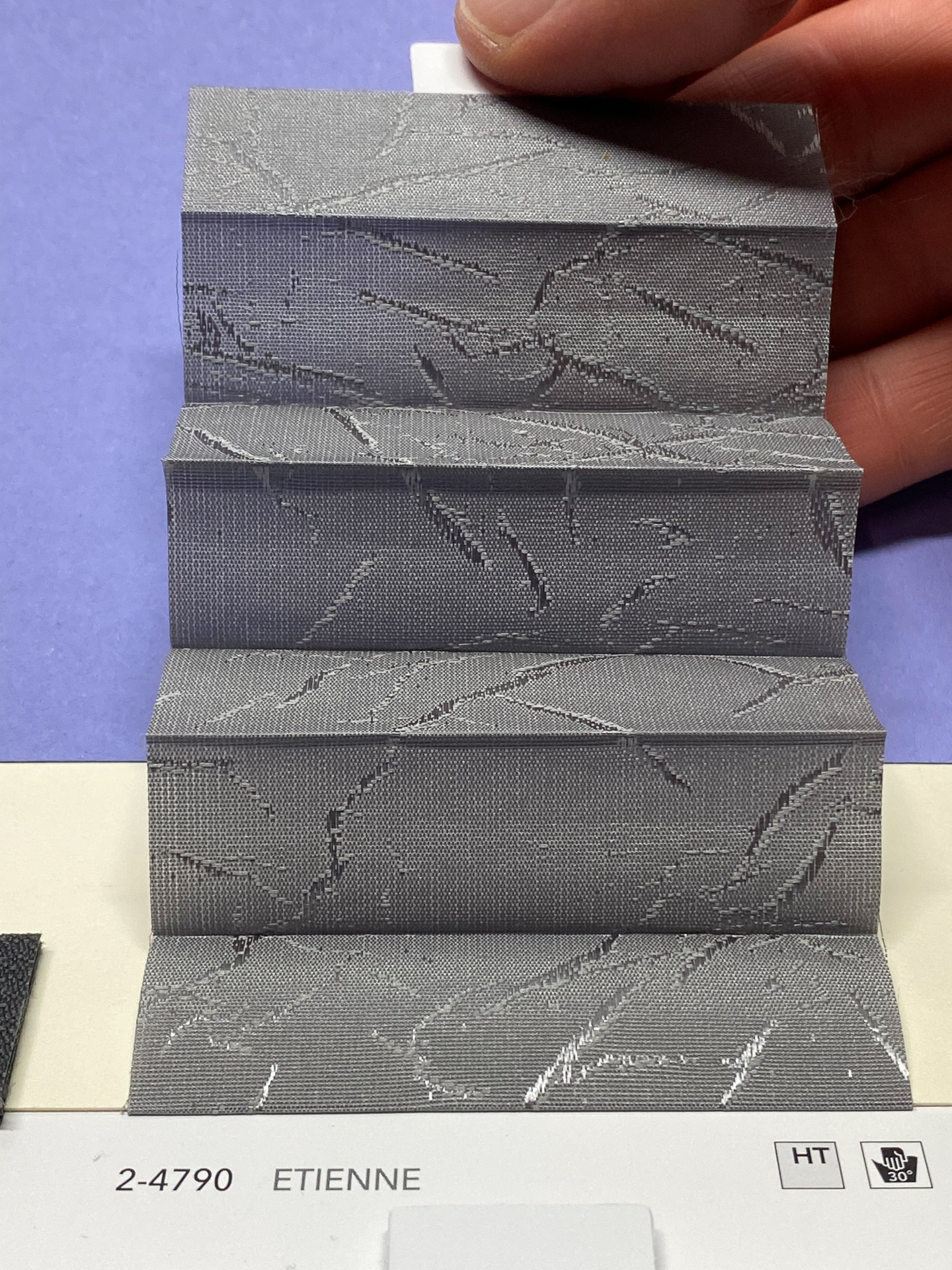 MHZ Plissee Stoff Muster aus der Farbkarte "12 Modern Grey" | Material: 100 % PES