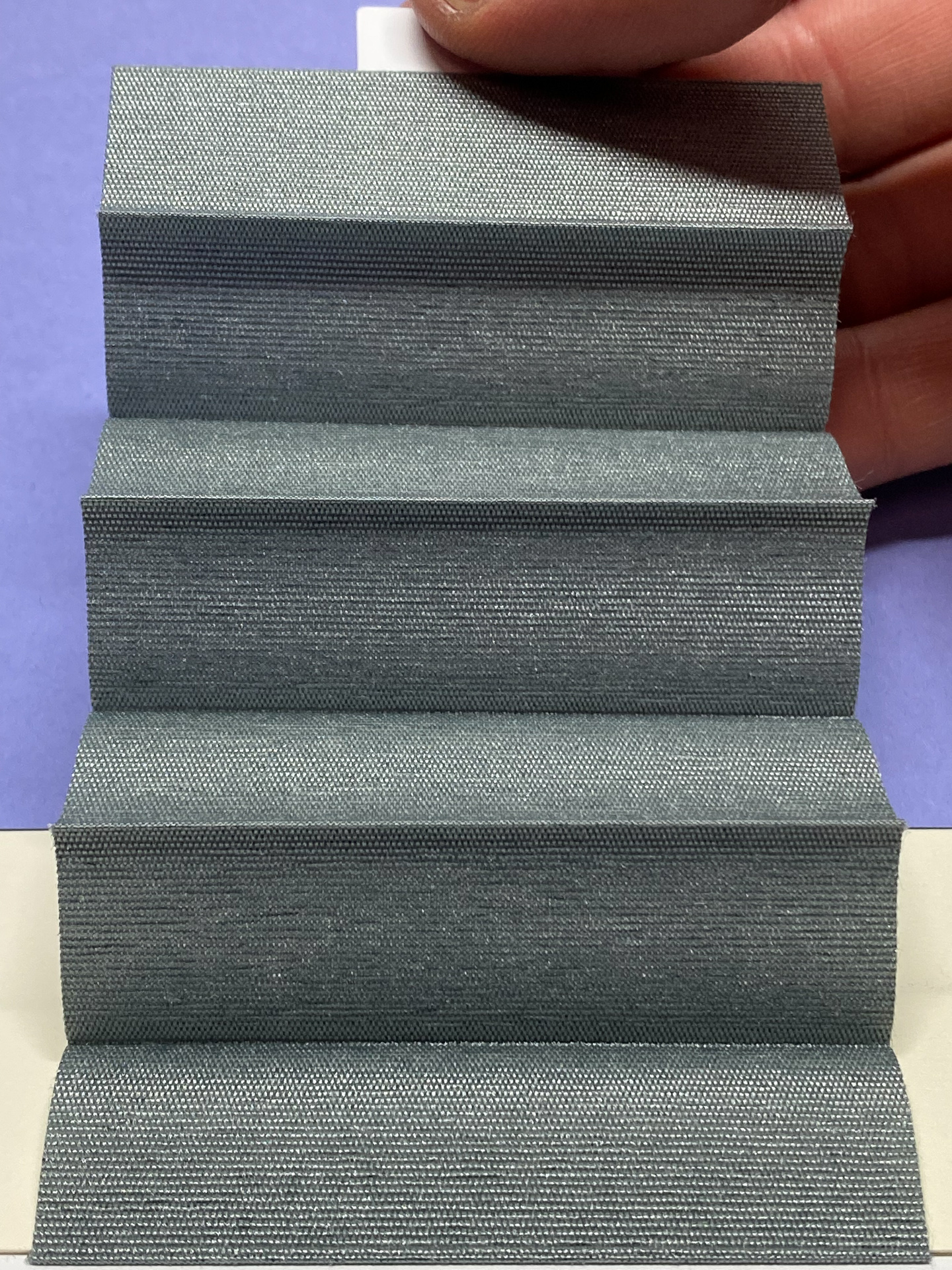MHZ Plissee Stoff Muster aus der Farbkarte "12 Modern Grey" | Material: 100 % PES Trevira CS