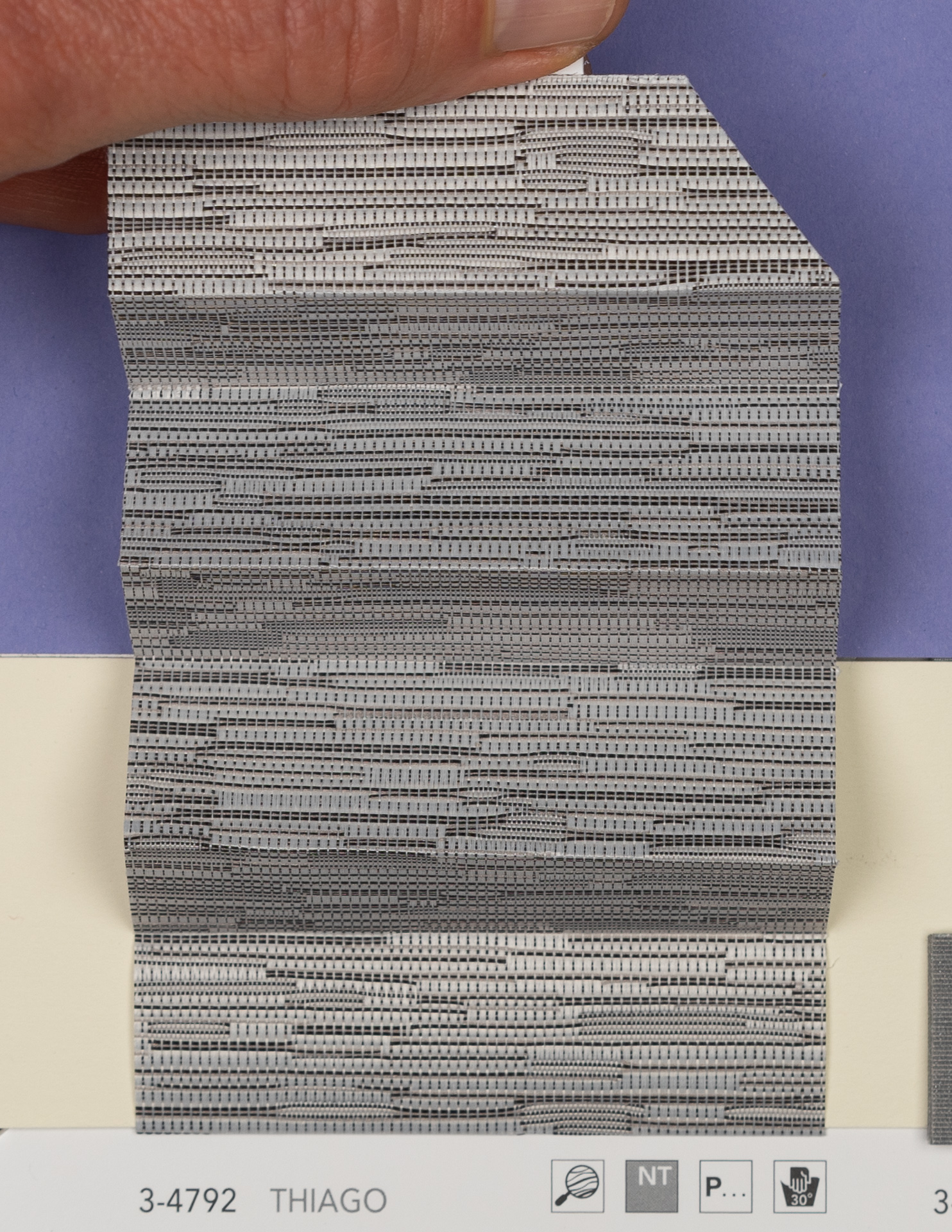 MHZ Plissee Stoff Muster aus der Farbkarte "13 Modern Grey" | Material: 100 % PES