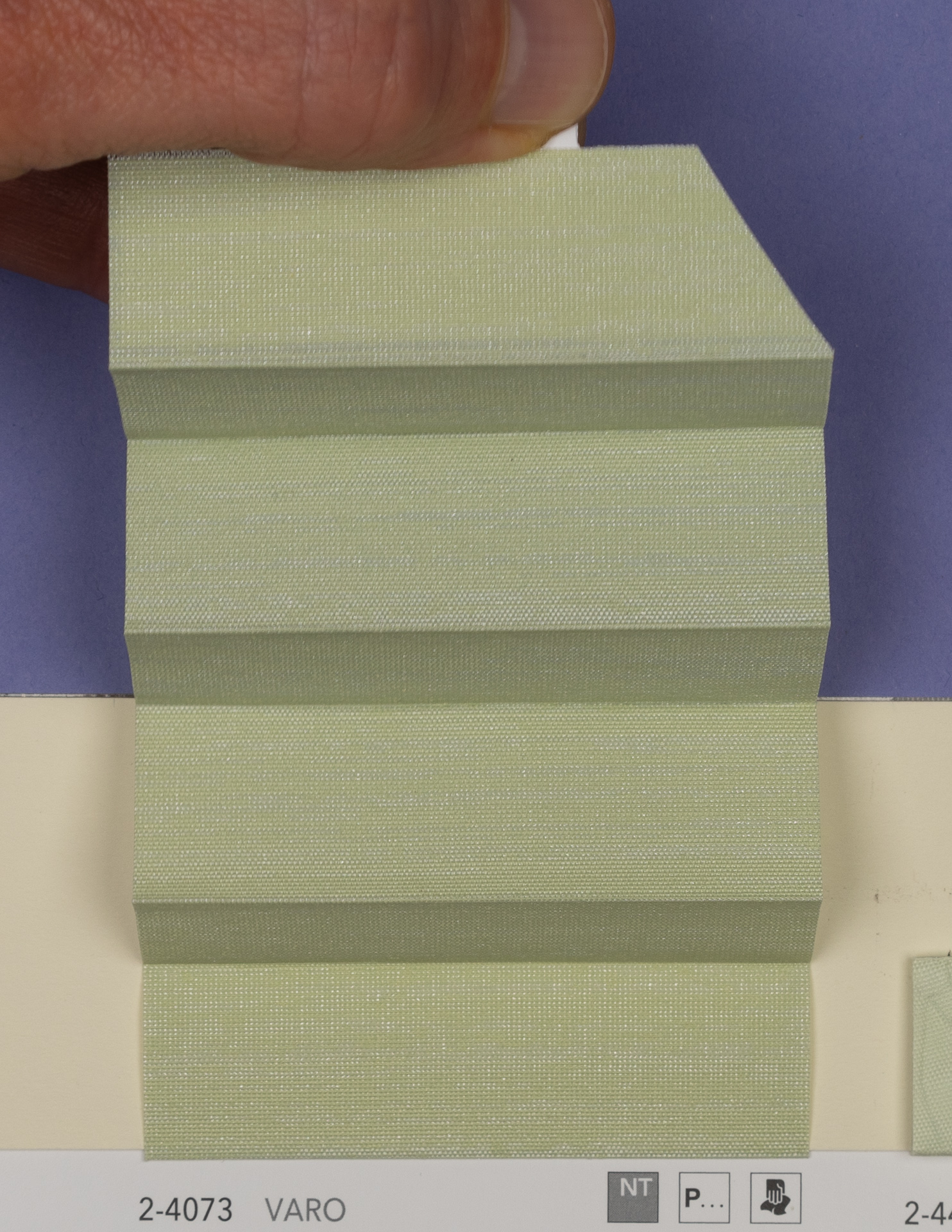 MHZ Plissee Stoff Muster aus der Farbkarte "14 Cool and Fresh" | Material: 100 % PES