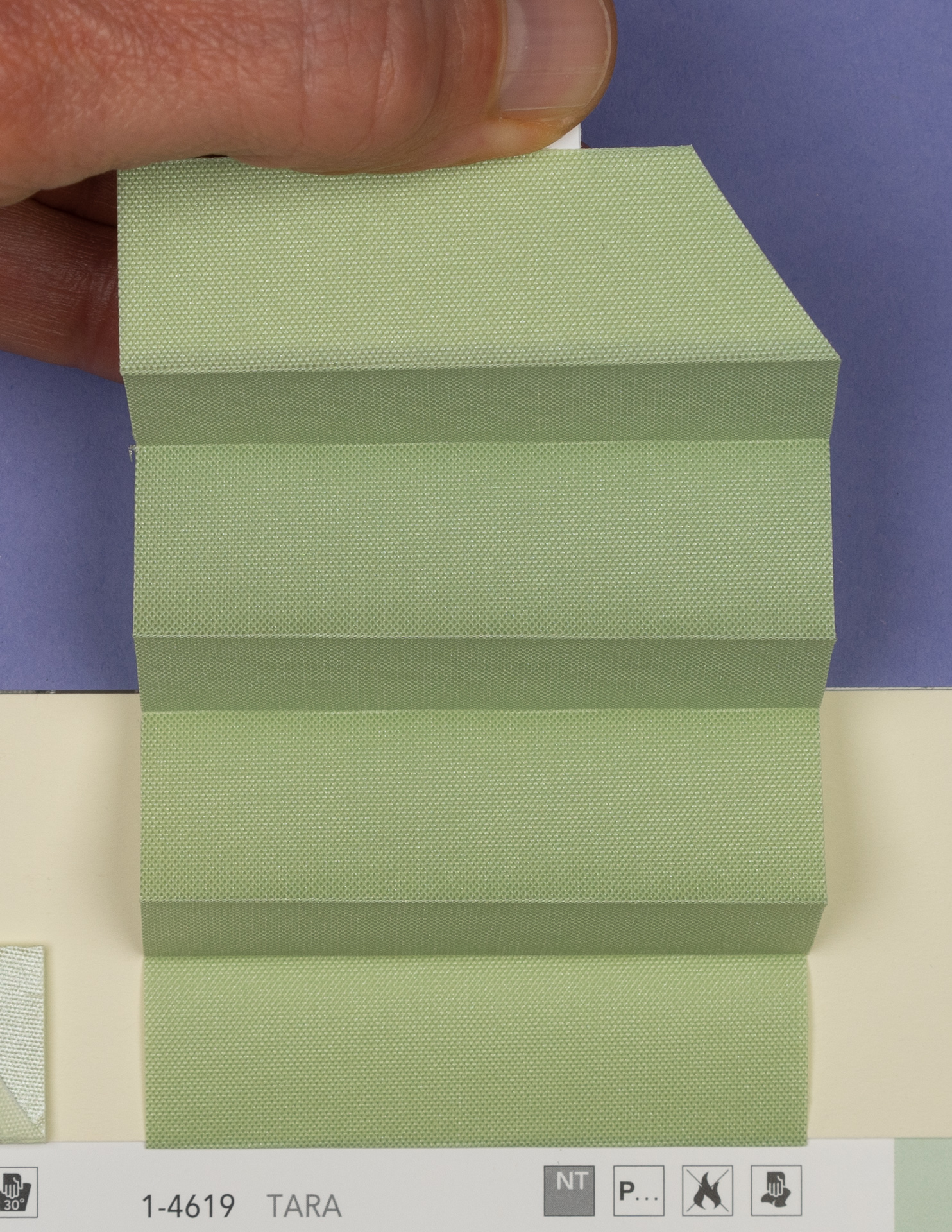 MHZ Plissee Stoff Muster aus der Farbkarte "14 Cool and Fresh" | Material: 100 % PES