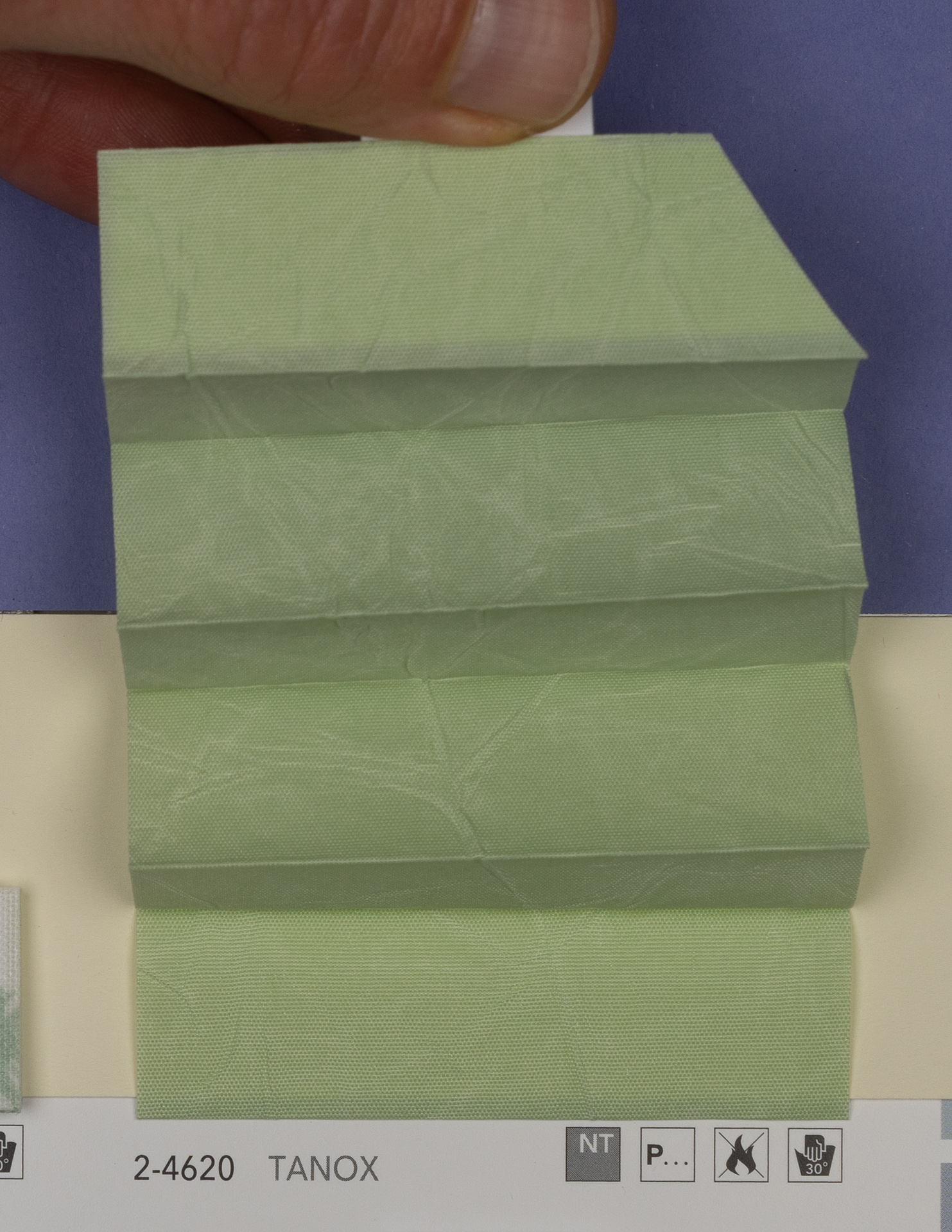 MHZ Plissee Stoff Muster aus der Farbkarte "14 Cool and Fresh" | Material: 100 % PES