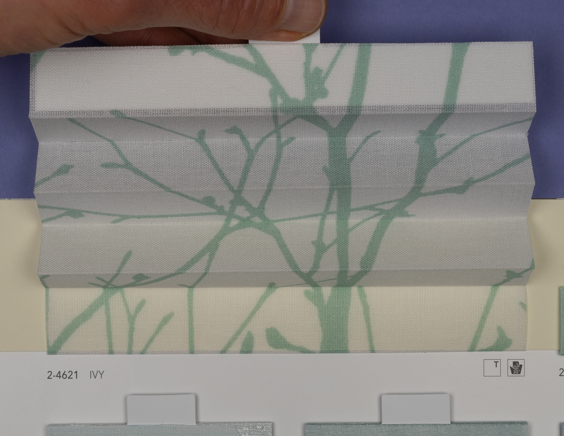 MHZ Plissee Stoff Muster aus der Farbkarte "14 Cool and Fresh" | Material: 100 % PES