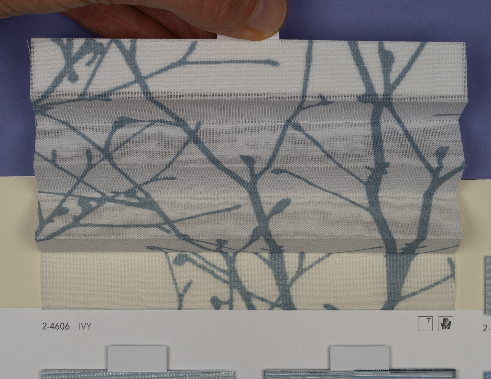 MHZ Plissee Stoff Muster aus der Farbkarte "14 Cool and Fresh" | Material: 100 % PES