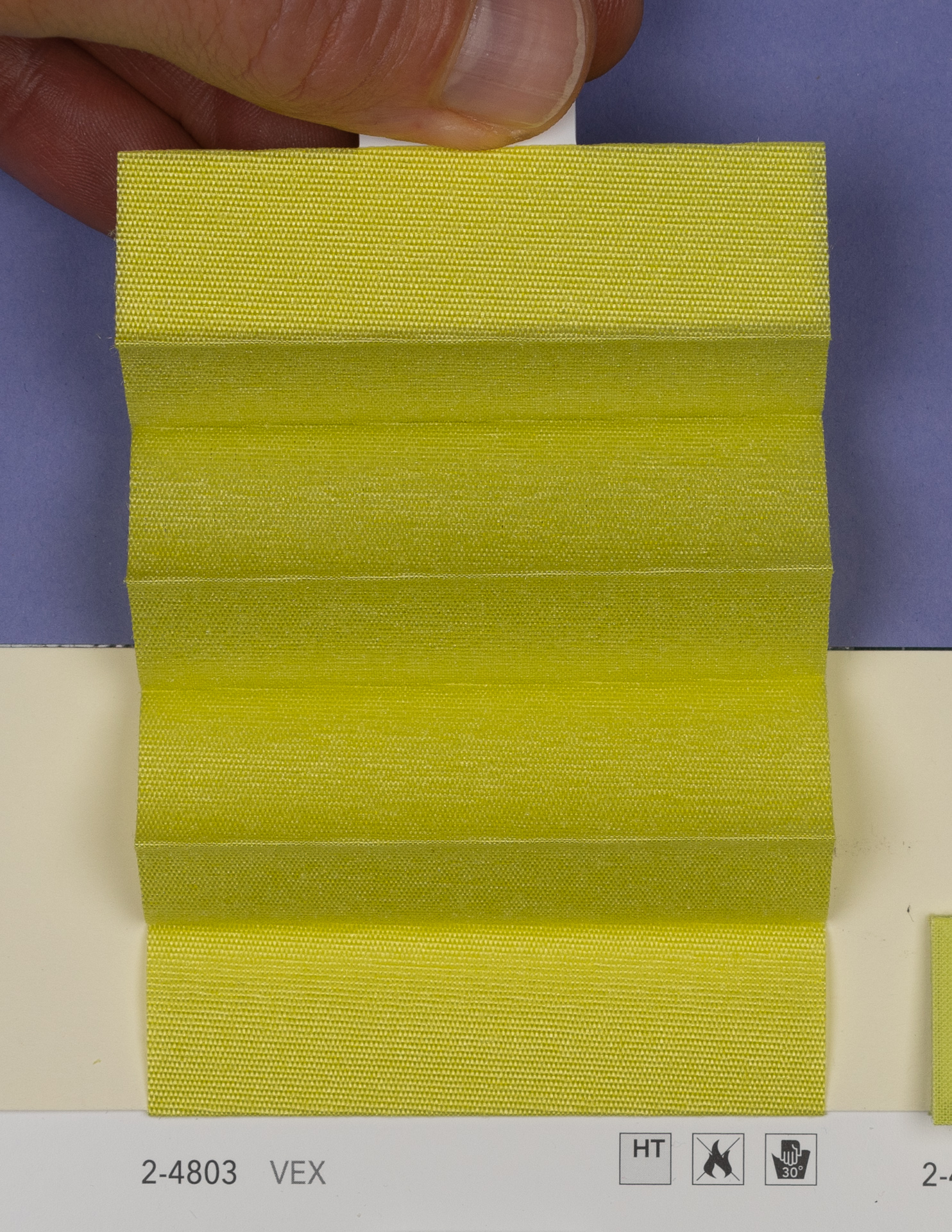 MHZ Plissee Stoff Muster aus der Farbkarte "15 Cool and Fresh" | Material: 100 % PES Trevira CS