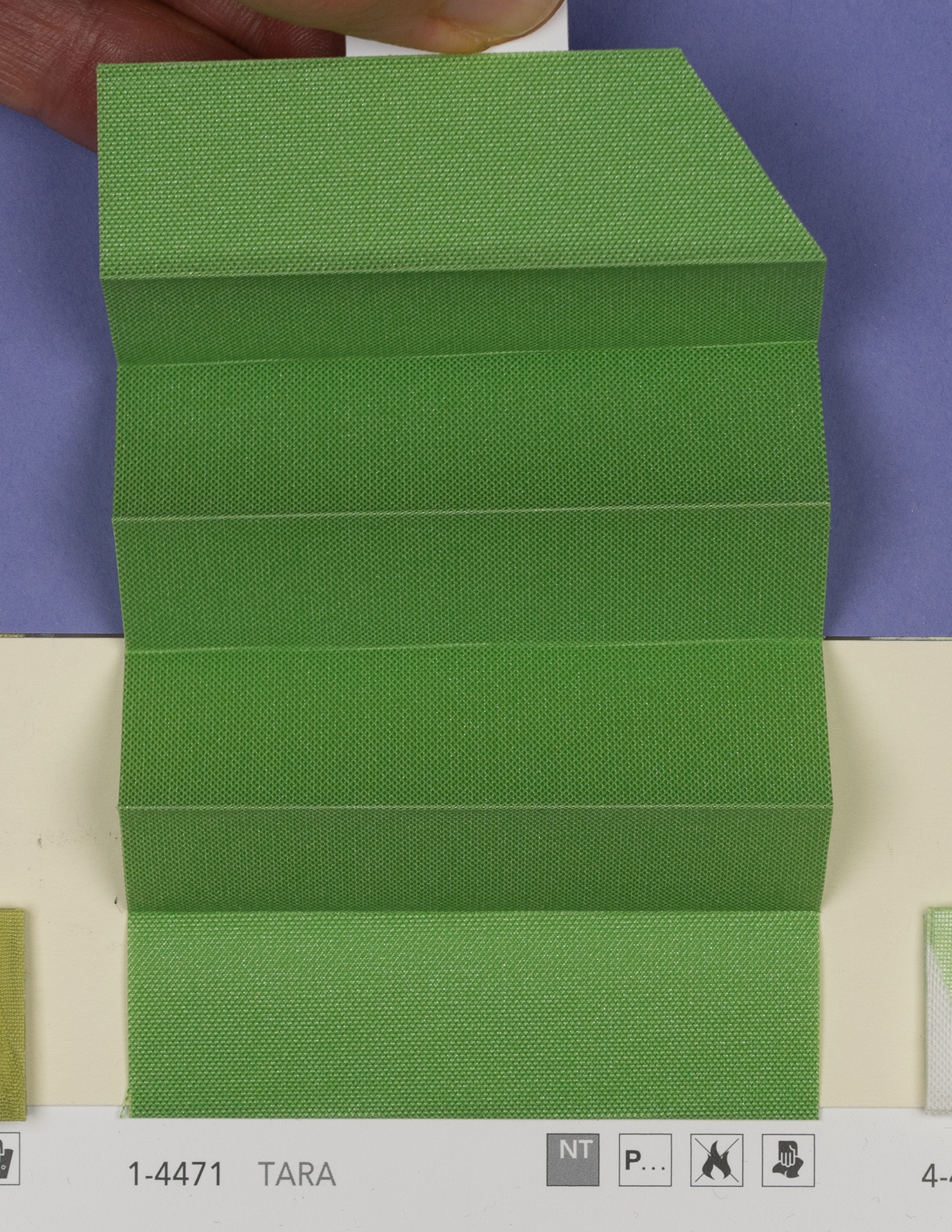 MHZ Plissee Stoff Muster aus der Farbkarte "15 Cool and Fresh" | Material: 100 % PES