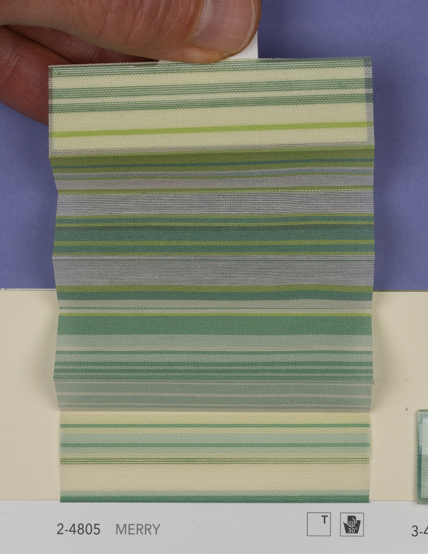 MHZ Plissee Stoff Muster aus der Farbkarte "15 Cool and Fresh" | Material: 100 % PES