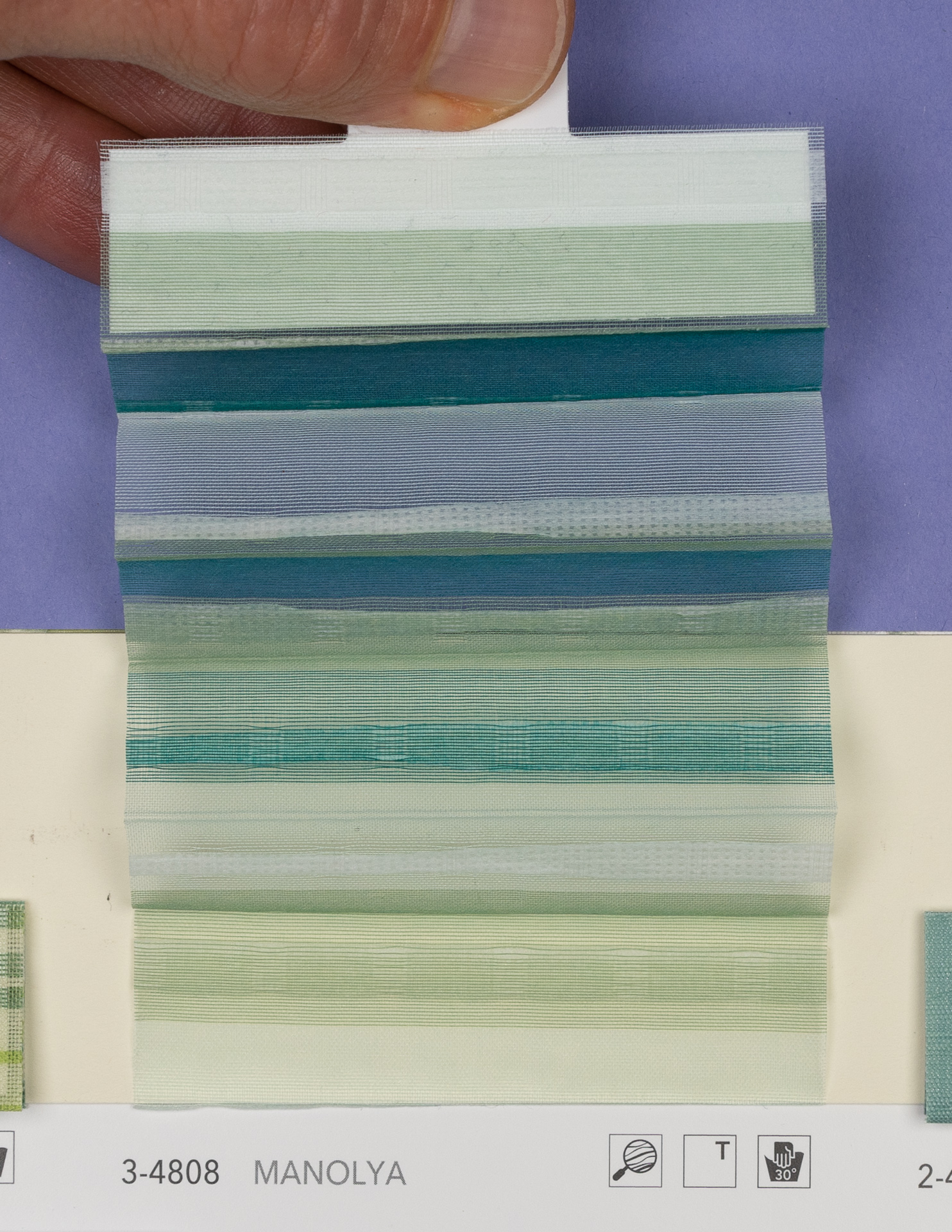 MHZ Plissee Stoff Muster aus der Farbkarte "15 Cool and Fresh" | Material: 100 % PES