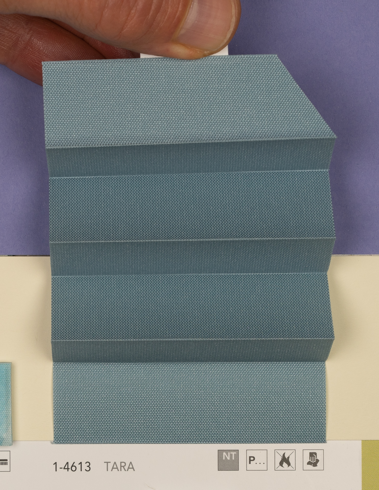 MHZ Plissee Stoff Muster aus der Farbkarte "15 Cool and Fresh" | Material: 100 % PES