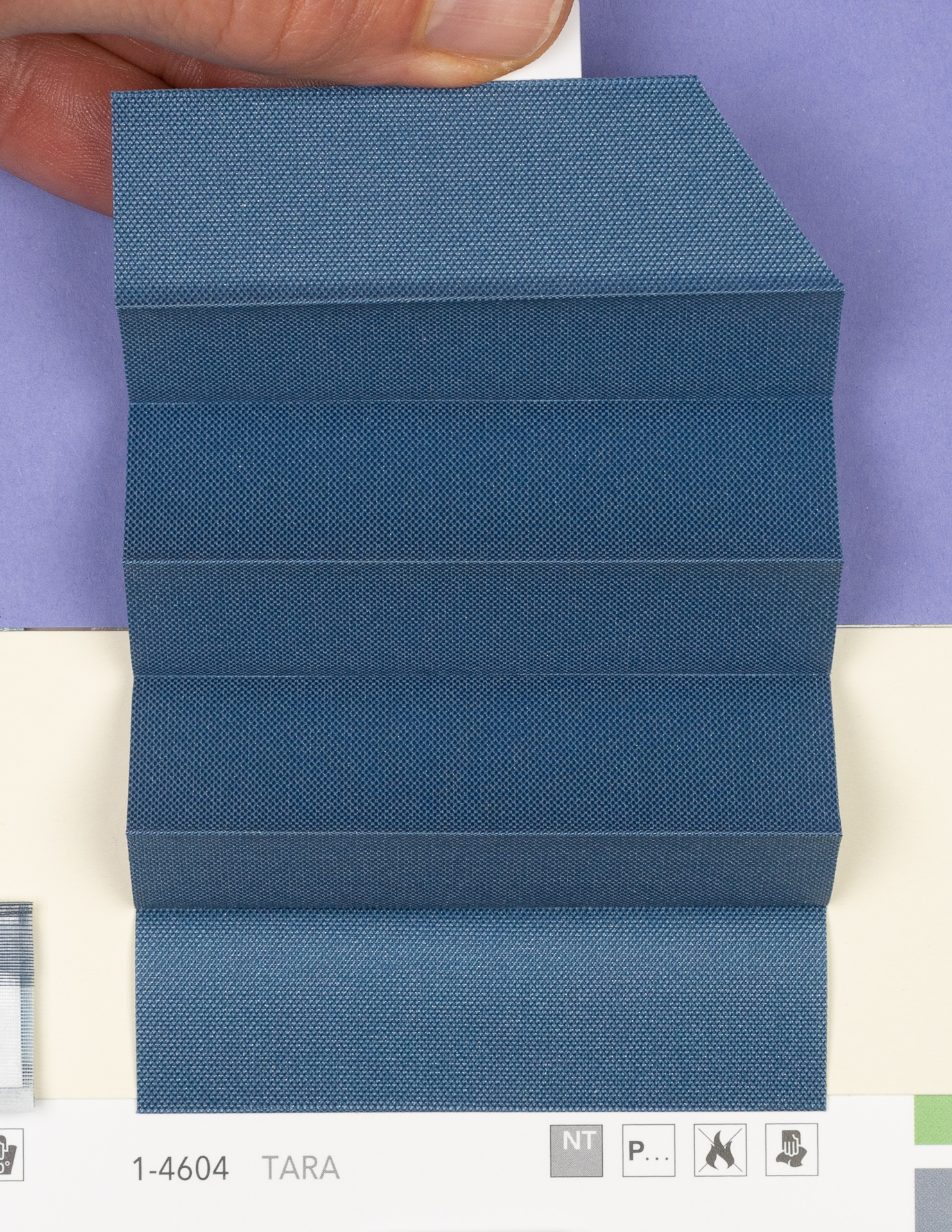 MHZ Plissee Stoff Muster aus der Farbkarte "15 Cool and Fresh" | Material: 100 % PES