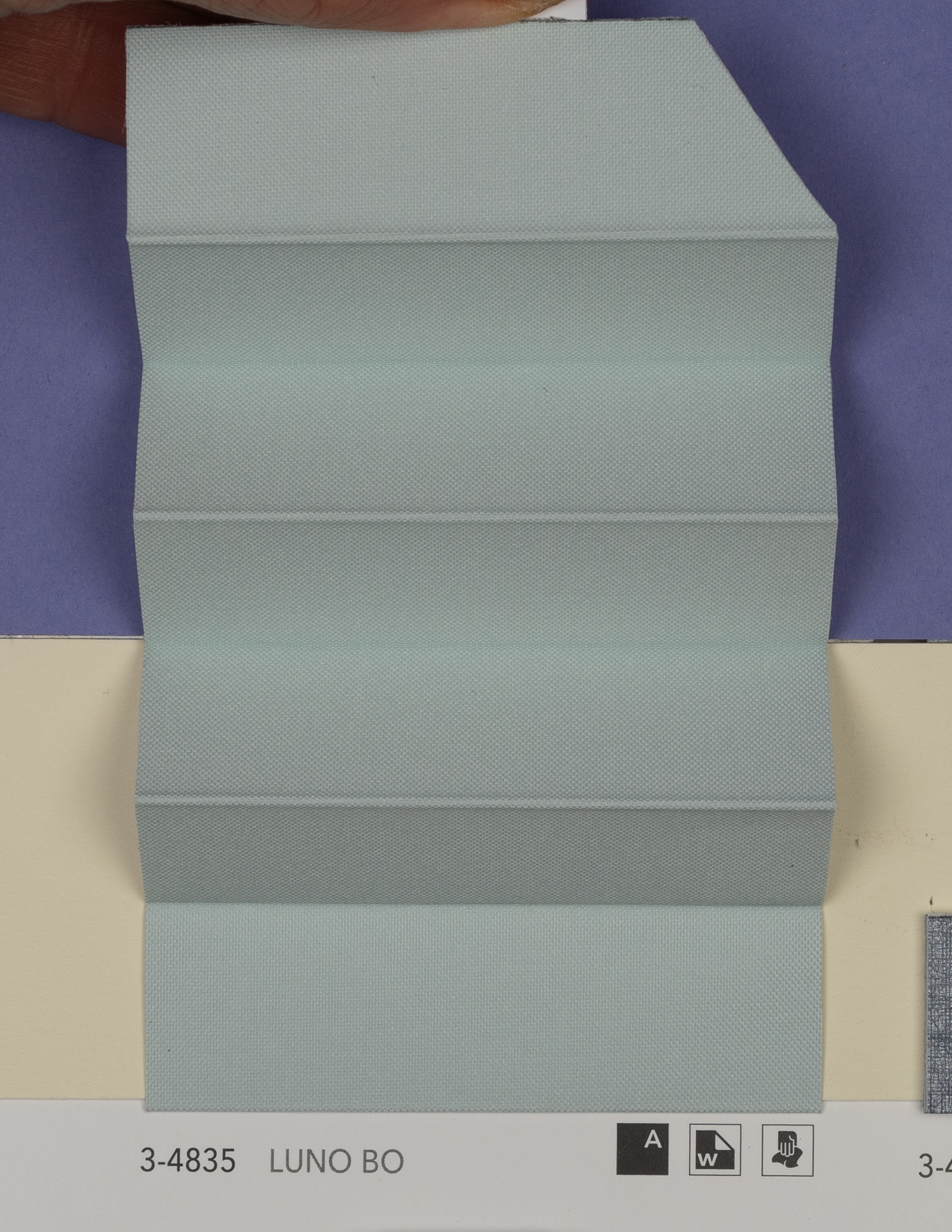 MHZ Plissee Stoff Muster aus der Farbkarte "18 Relaxed Night" | Material: 100 % PES