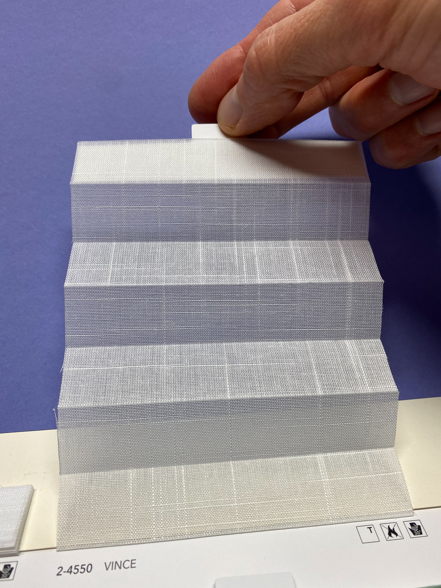 MHZ Plissee Stoff Muster aus der Farbkarte "2 white classics" | Material: 100 % PES Trevira CS