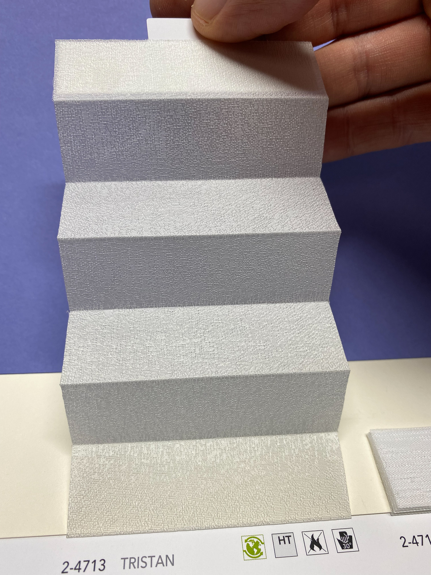 MHZ Plissee Stoff Muster aus der Farbkarte "3 white classics" | Material: 100 % RPES