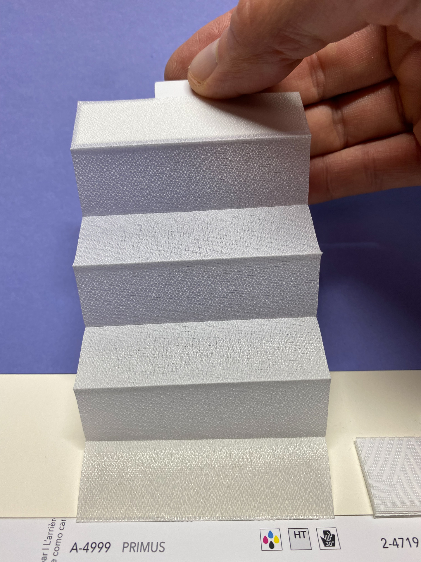 MHZ Plissee Stoff Muster aus der Farbkarte "3 white classics" | Material: 100 % PES