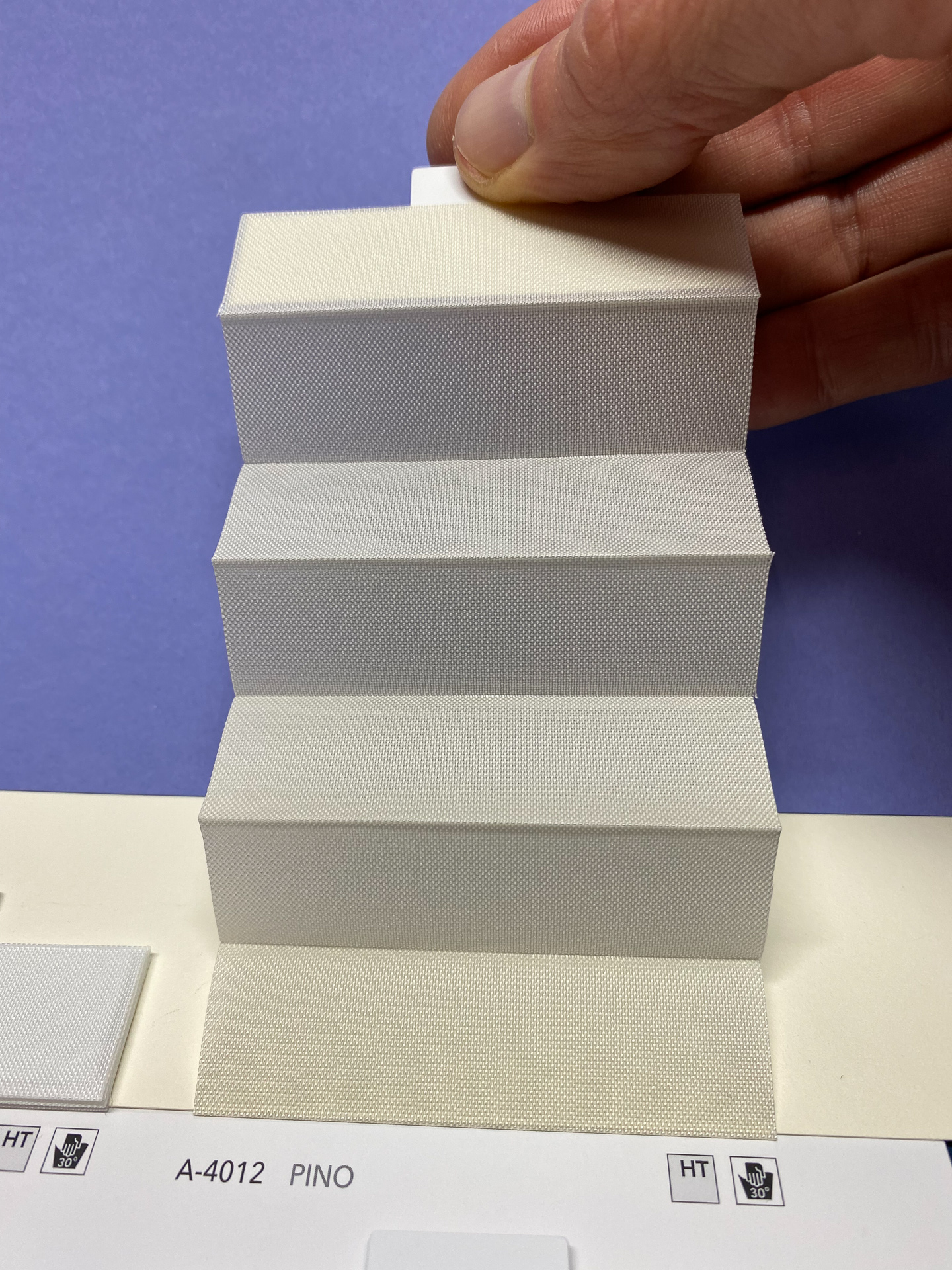 MHZ Plissee Stoff Muster aus der Farbkarte "4 white classics" | Material: 100 % PES