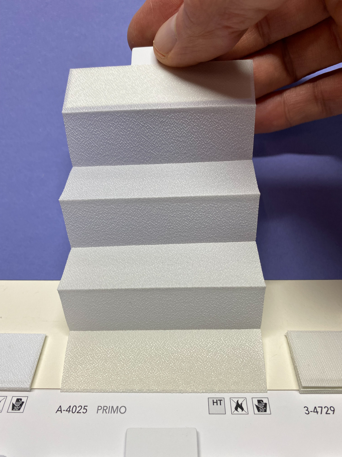 MHZ Plissee Stoff Muster aus der Farbkarte "4 white classics" | Material: 100 % PES