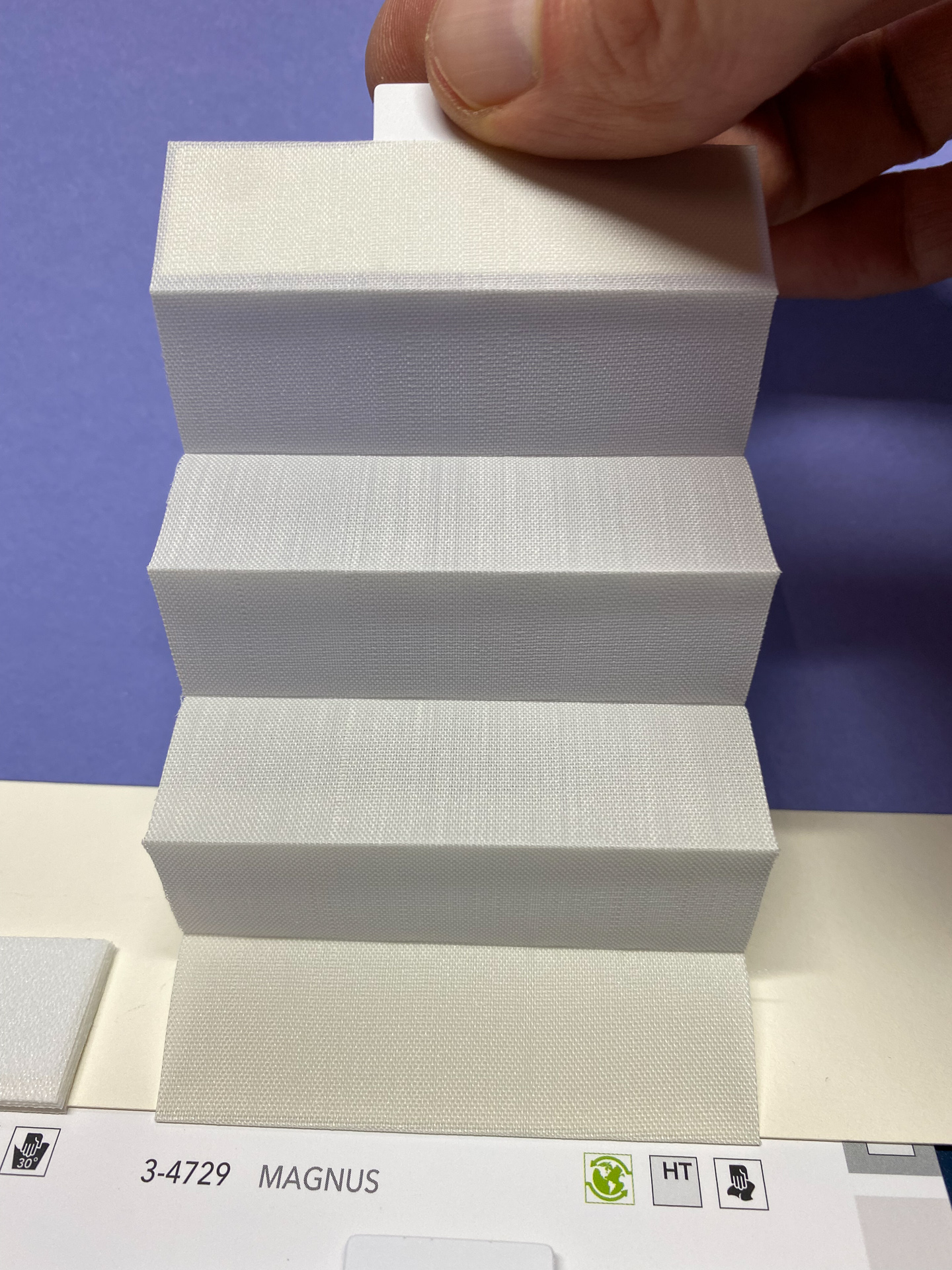 MHZ Plissee Stoff Muster aus der Farbkarte "4 white classics" | Material: 100 % RPES