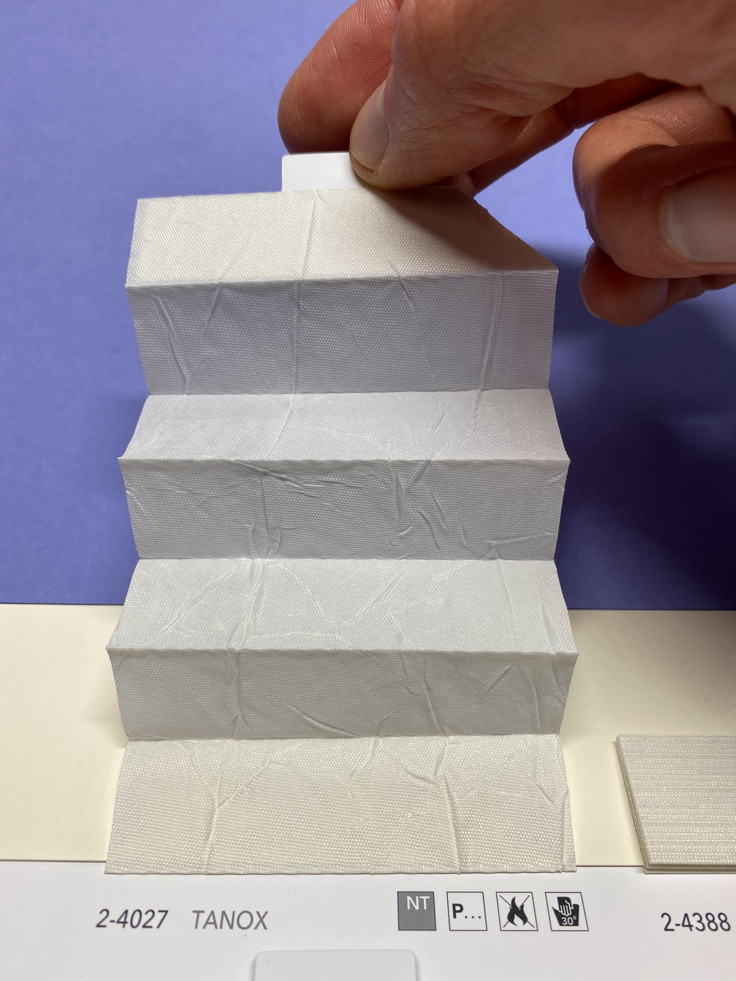 MHZ Plissee Stoff Muster aus der Farbkarte "5 white classics" | Material: 100 % PES