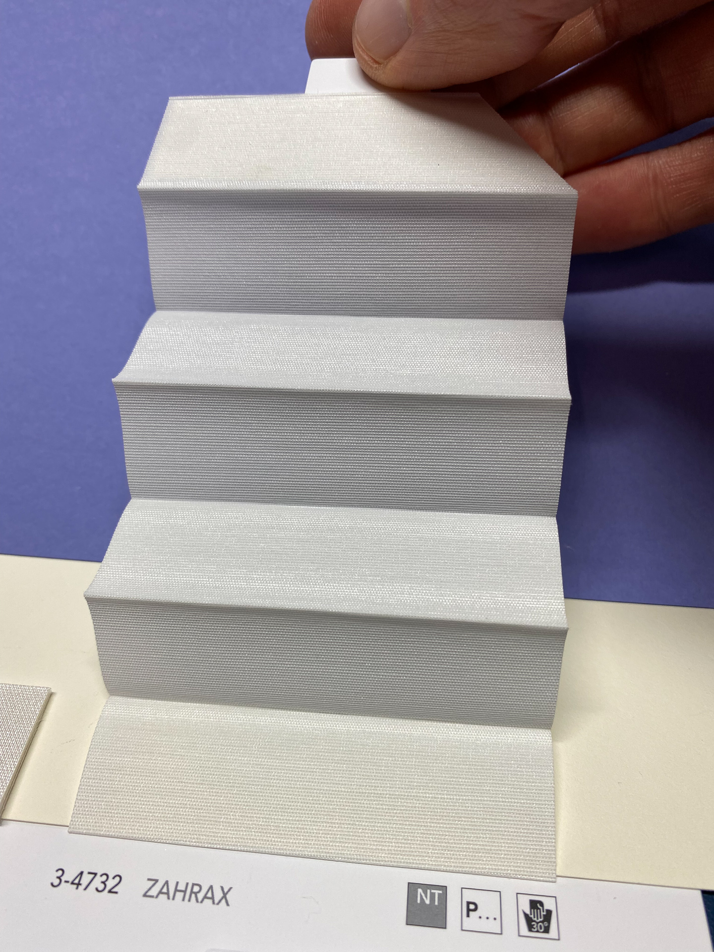 MHZ Plissee Stoff Muster aus der Farbkarte "5 white classics" | Material: 100 % PES