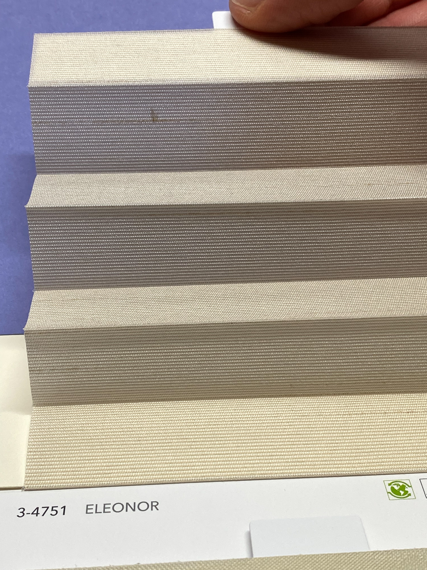 MHZ Plissee Stoff Muster aus der Farbkarte "8 Colors of EARTH" | Material: 50 % RPES / 50 % PES