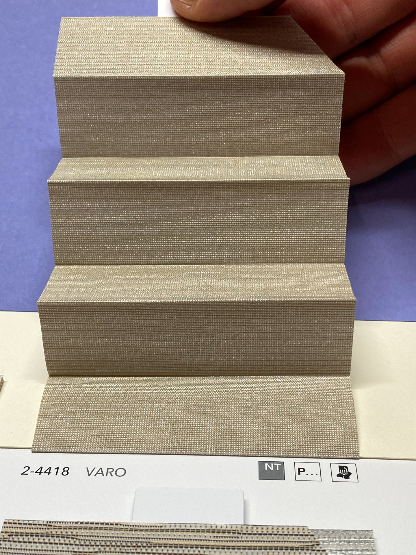 MHZ Plissee Stoff Muster aus der Farbkarte "9 Colors of EARTH" | Material: 100 % PES