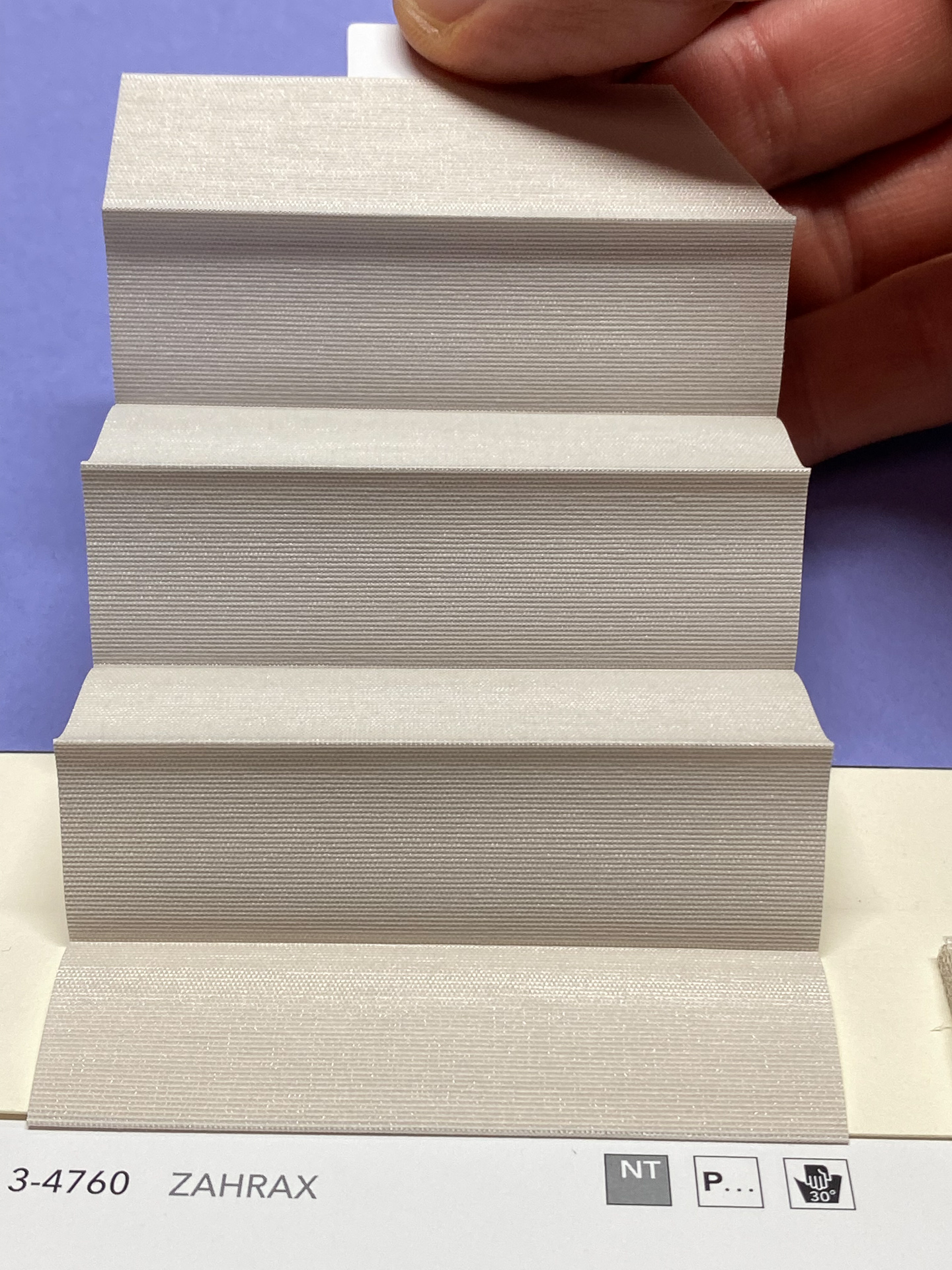 MHZ Plissee Stoff Muster aus der Farbkarte "9 Colors of EARTH" | Material: 100 % PES